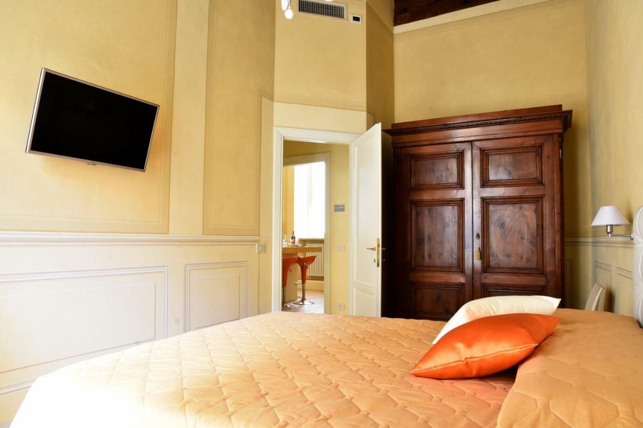 Stella Polare - Luxury Apartment Lucca Kültér fotó